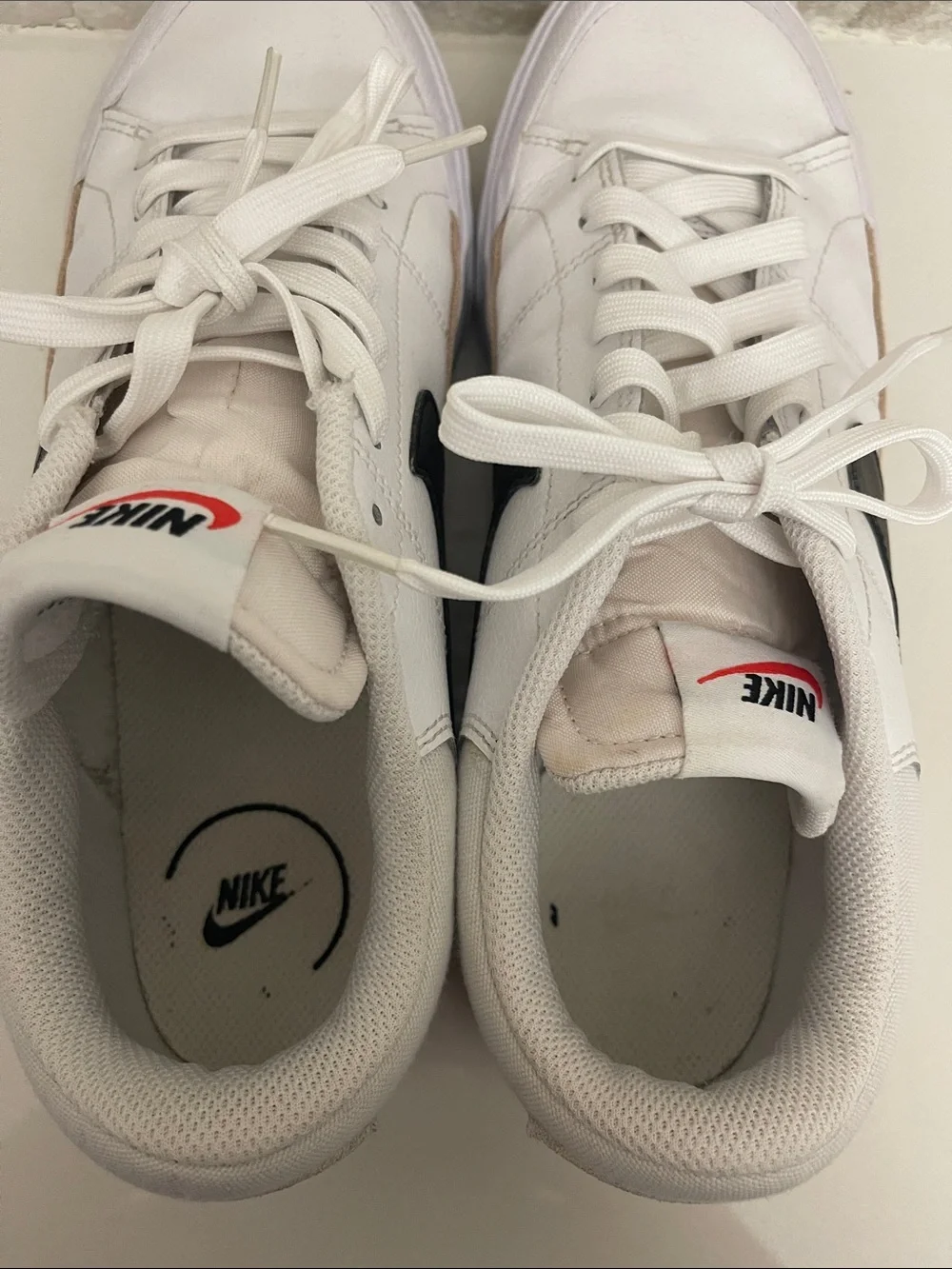 Nike $95 Leather Court Legacy Lift Platform Shoes Size 9